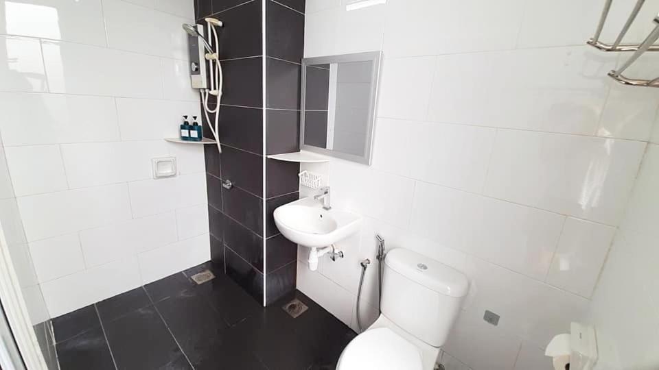 Mr Holiday - Majestic Ipoh Town Appartement Buitenkant foto